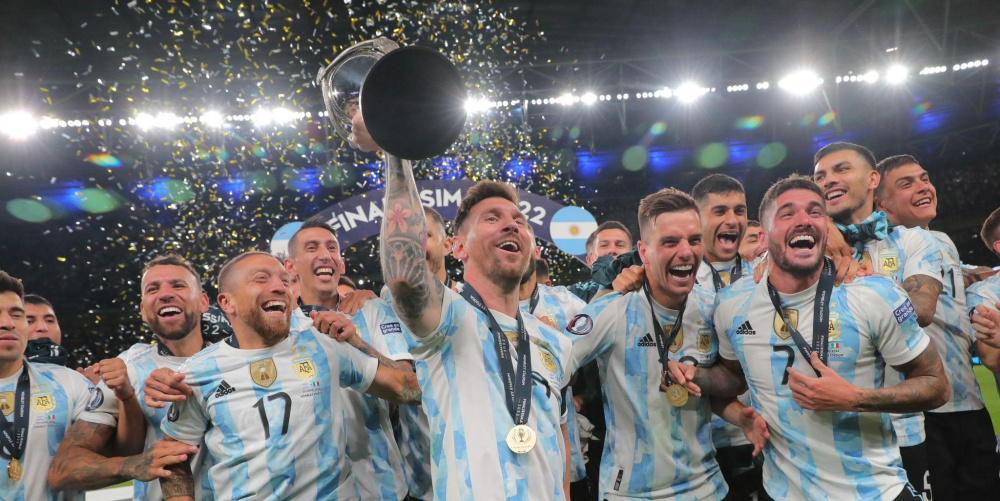 Somos el segundo país en toda la historia en ganar en fila dos torneos continentales y una Copa del Mundo