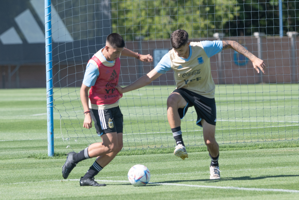 La Selección Sub 20 del Ascenso se entrenó en la previa al partido ante Uruguay