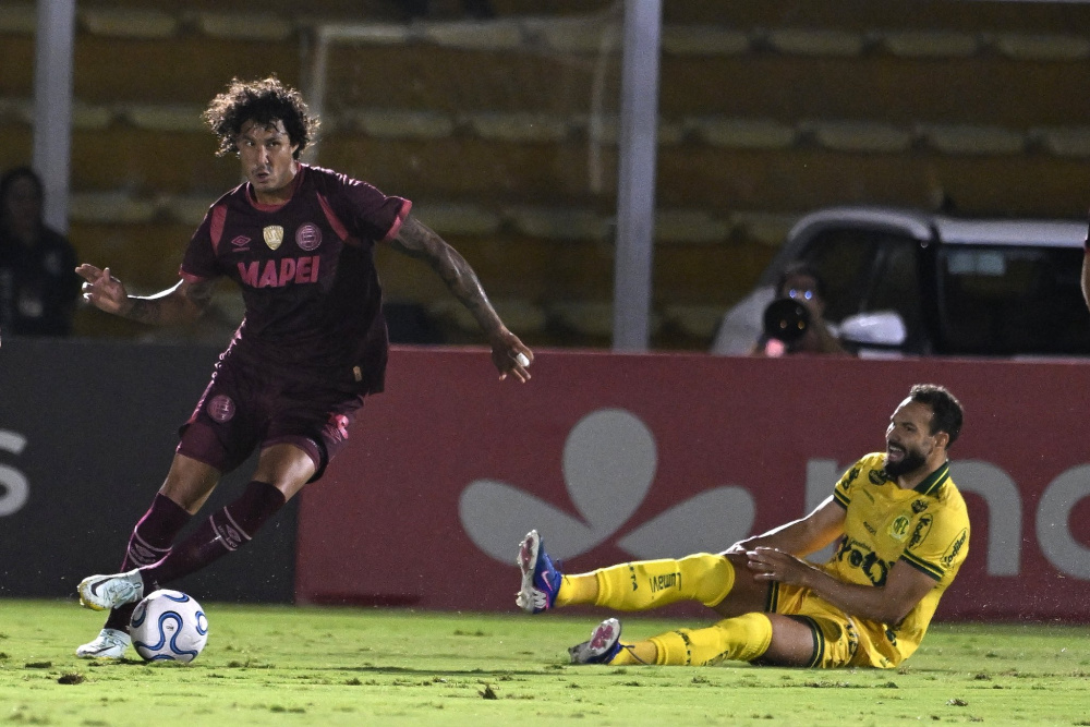 En Brasil, Lanús cayó 1-0 ante Mirassol