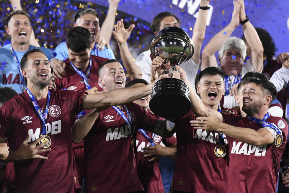 Lanús le ganó a Flamengo 3-2 y se consagró campeón en el Maracaná