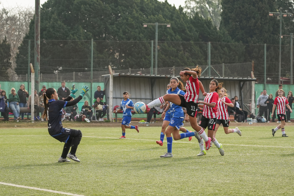 Femenino: octava fecha del torneo de juveniles
