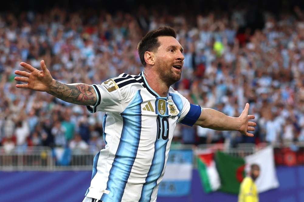 La Selección Argentina enfrenta a Argelia en su debut en la Copa del Mundo