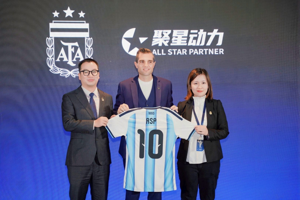 Presentación de DANONE como sponsor regional