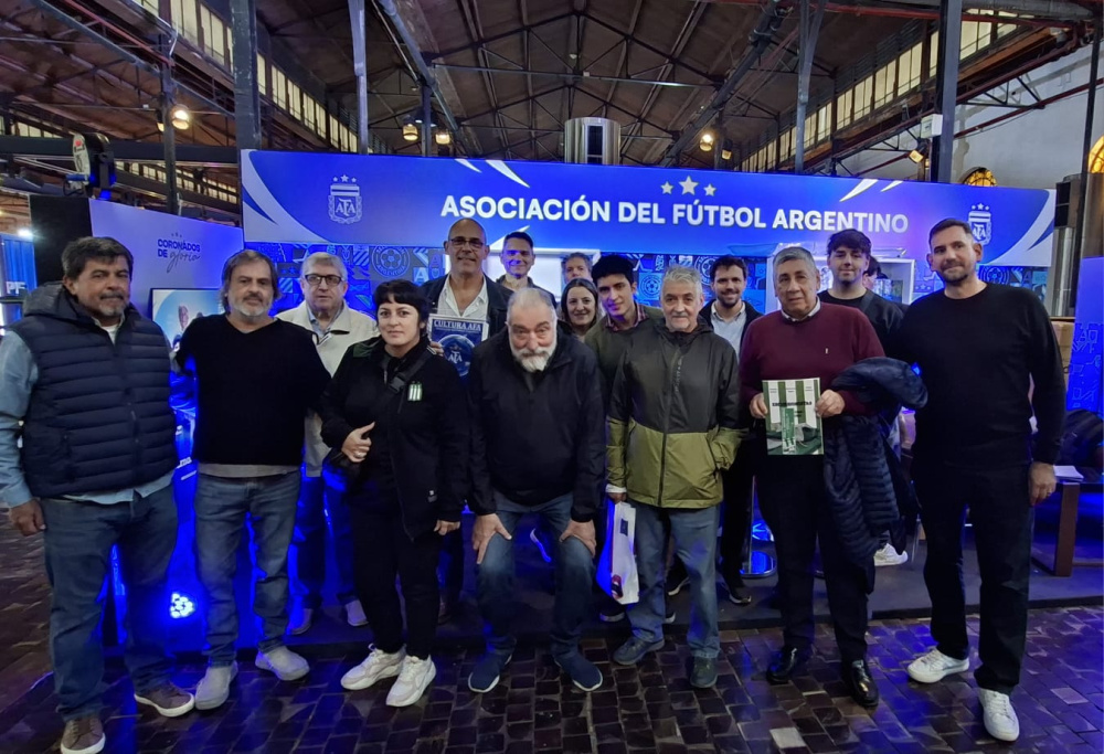 Excursionistas compartió su historia y su identidad en la Feria del Libro