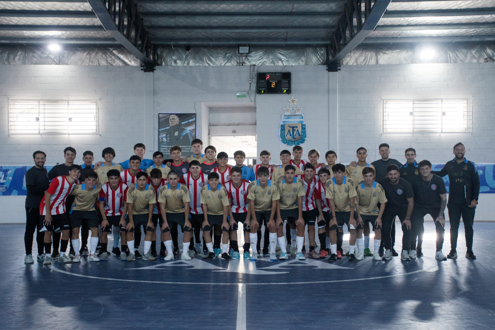 La Sub 17 realizó una práctica con una Selección de la Asociación Rosarina