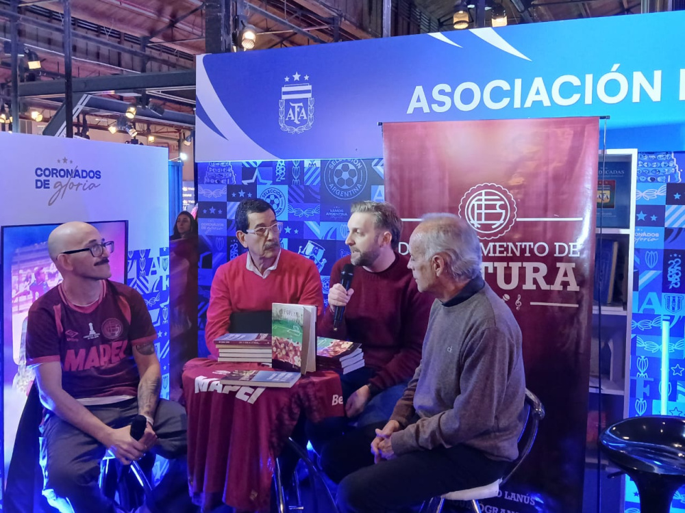 Lanús llevó su memoria Granate a la Feria del Libro