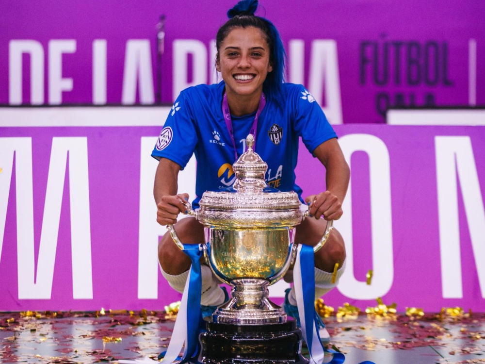 Silvina Nava campeona de la Copa de la Reina en España con el Melilla