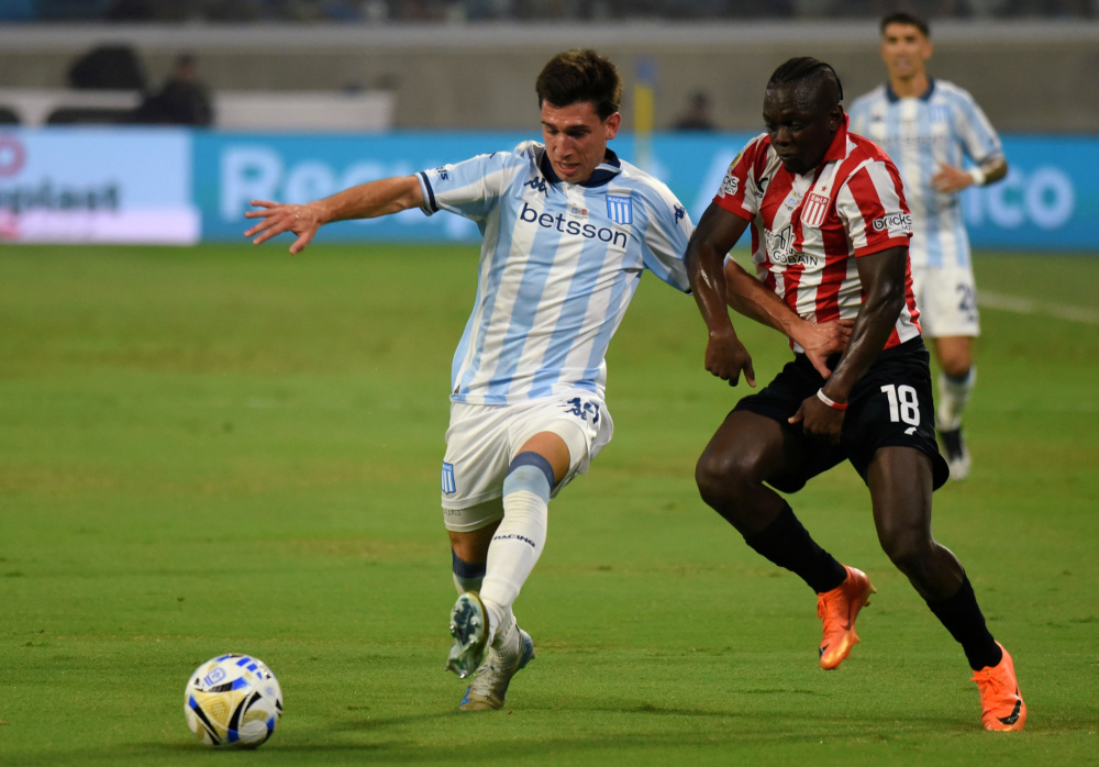 Racing y Estudiantes van en busca del título