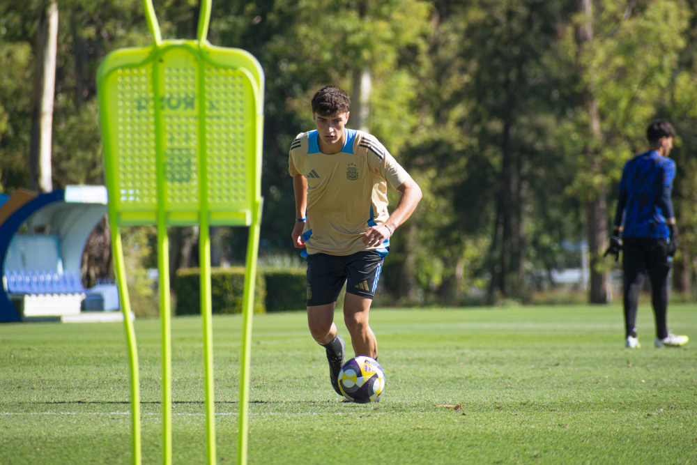 Sub 17: sábado de trabajos en Ezeiza