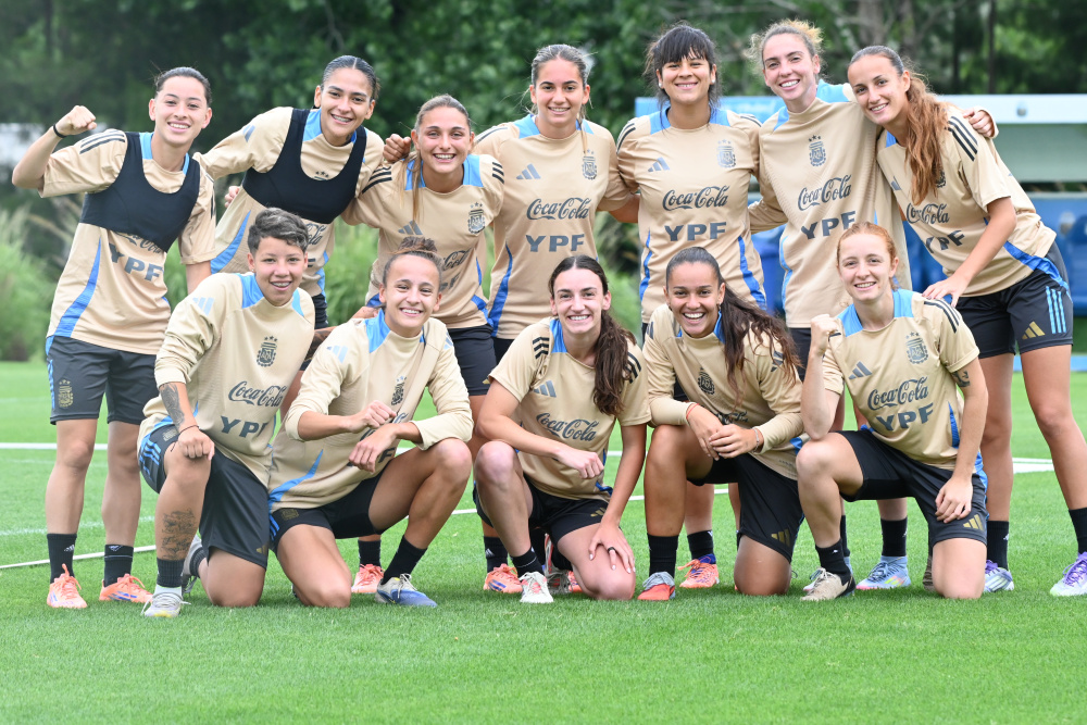 Último entrenamiento de la Selección Femenina antes del partido ante Bolivia
