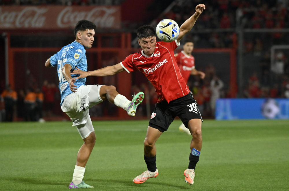 La jornada terminó con la victoria de Independiente ante Atlético Tucumán