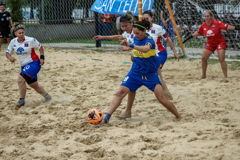 Boca Juniors superó a Tigre y continúa como líder con puntaje ideal