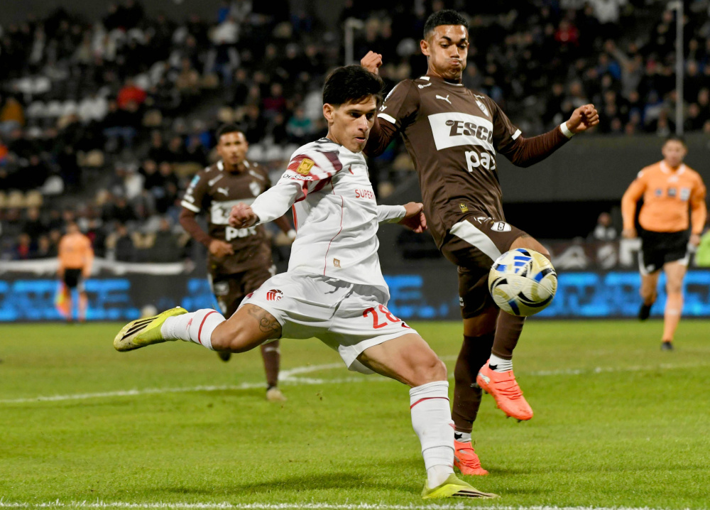 Estudiantes superó 2-0 a Platense