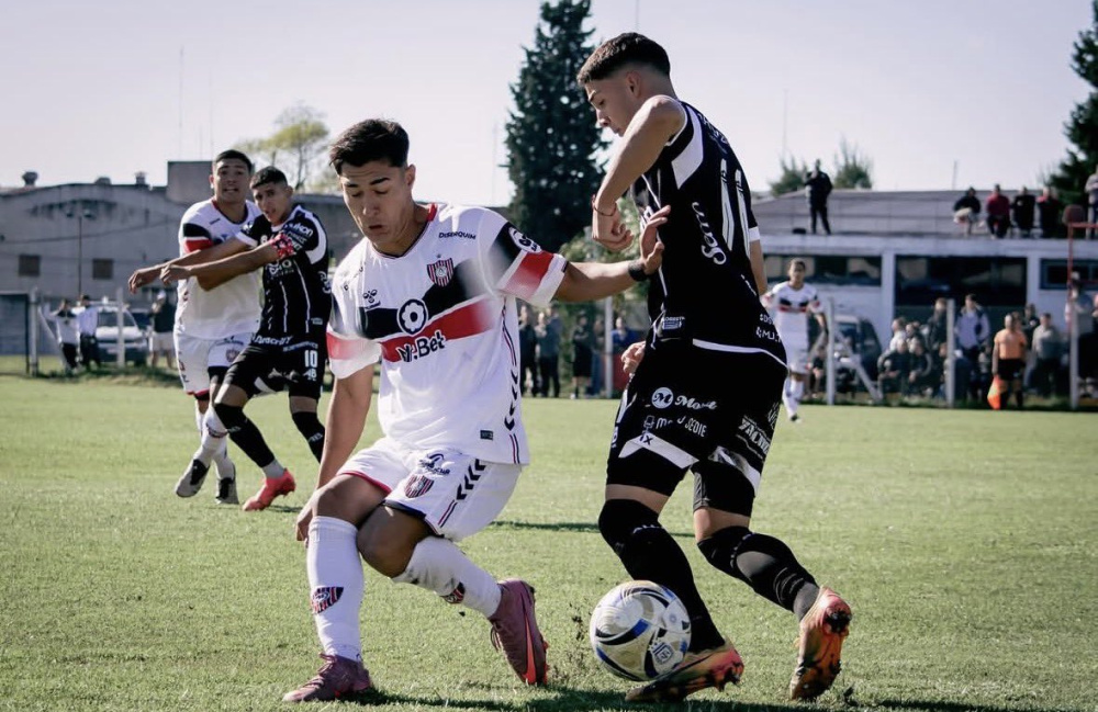 Tercera Nacional: inició el torneo