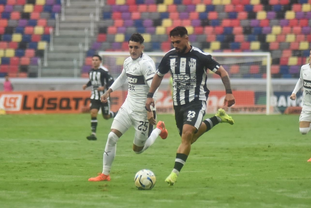 Central Córdoba venció 4-3 a Platense