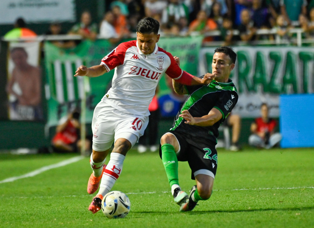Banfield igualó 1-1 con Huracán