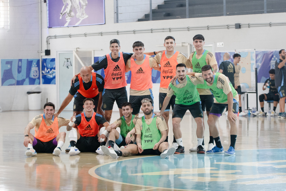 La Selección dirigida por Matías Lucuix entrenó en doble turno