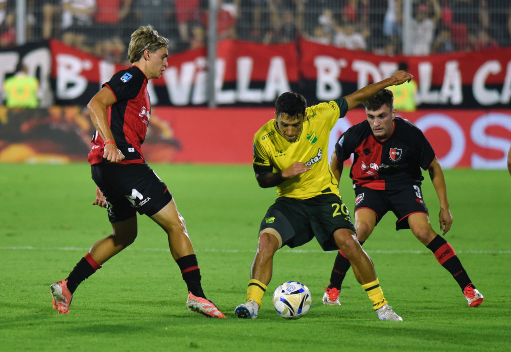 En Rosario, Defensa y Justicia superó 3-2 a Newell’s