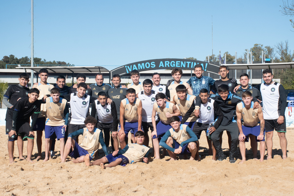 La Selección Sub20 realizó una práctica de fútbol en el cierre del primer ciclo de trabajo