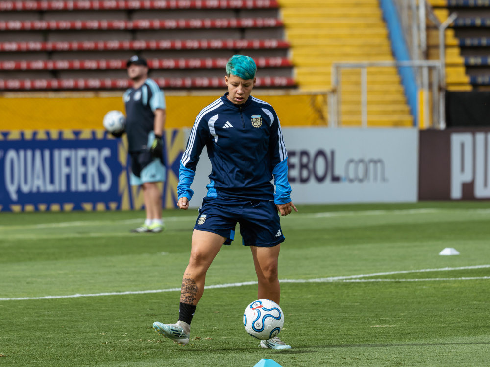 Selección Femenina: entrenamiento en Ecuador