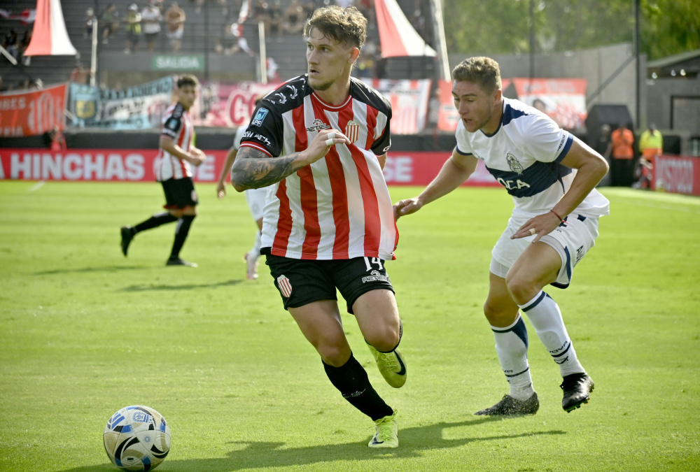 Barracas Central venció 2-0 a Gimnasia La Plata