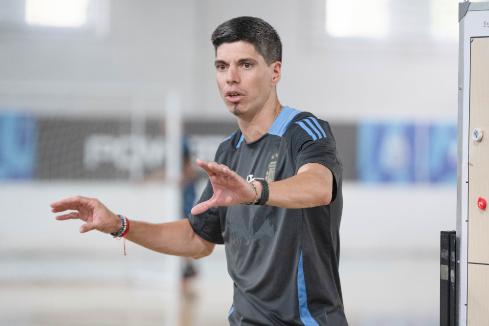 La Selección entrenó en el Coliseo de Futsal del Predio Lionel Messi
