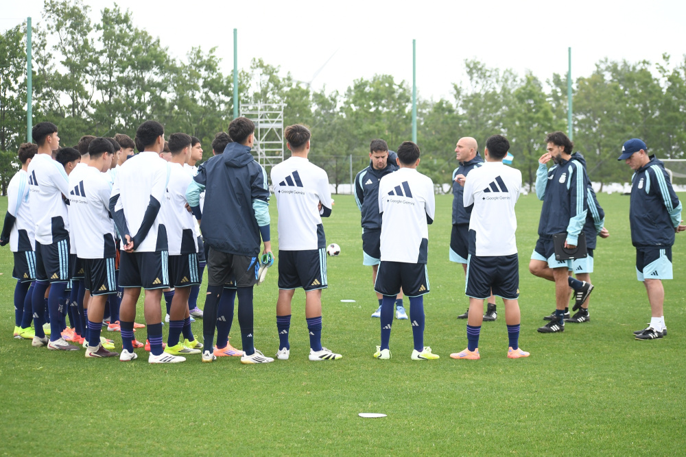 Selección Sub 16: último entrenamiento antes de la final ante Japón