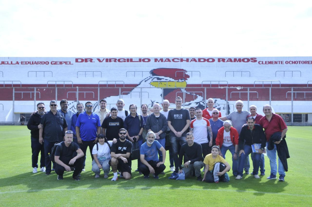 Visita institucional de Historia AFA al Club Deportivo Morón