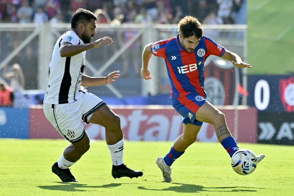 San Lorenzo abrió la fecha y venció a Central Córdoba 1 a 0