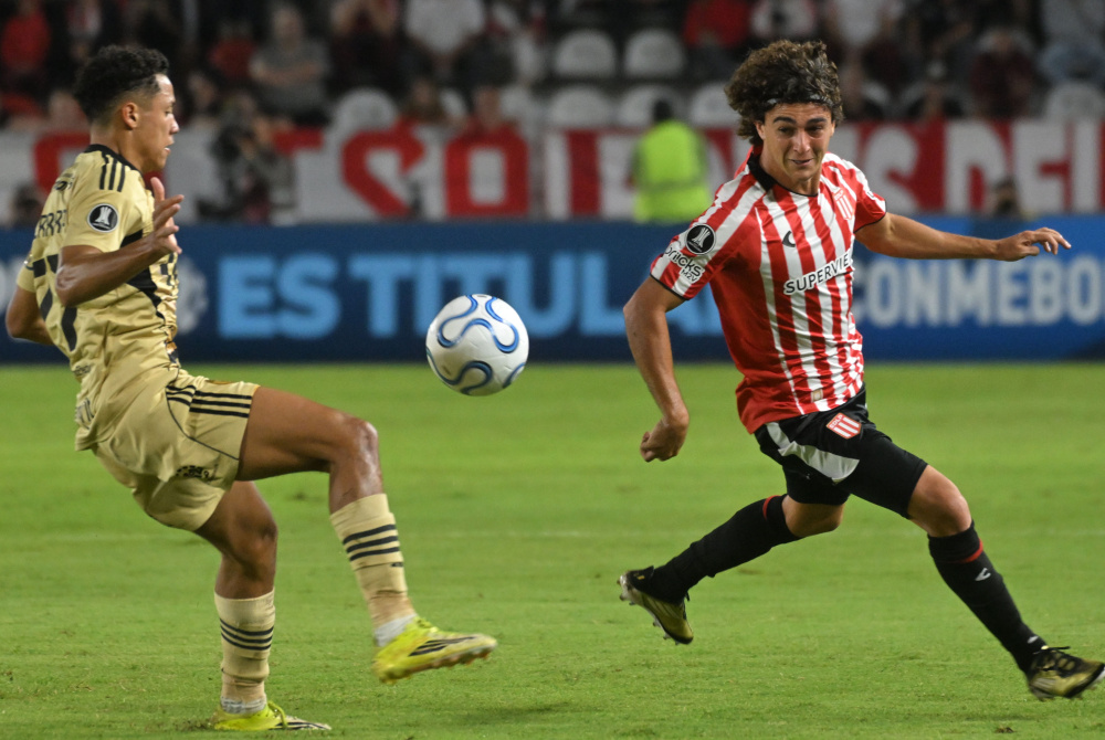 En La Plata, Estudiantes ante Cusco