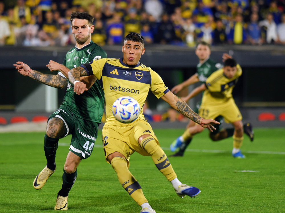 Boca se impuso 2 - 0 ante Sarmiento
