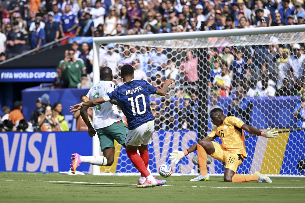 El Mundial sigue su marcha: a la espera de Argentina, este martes debutó Francia con victoria ante Senegal