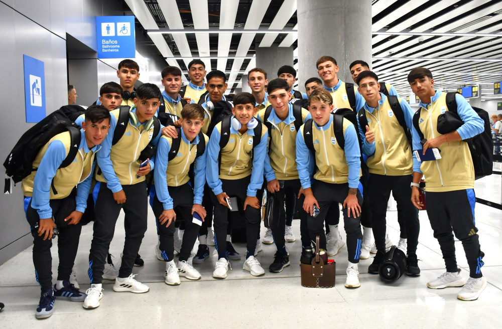 Las Selecciones Sub17 de Fútbol y Futsal ya están en Panamá