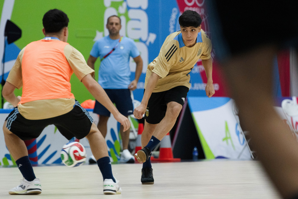Último entrenamiento para las Selecciones de Futsal, mañana jugarán sus partidos en busca de la medalla de oro