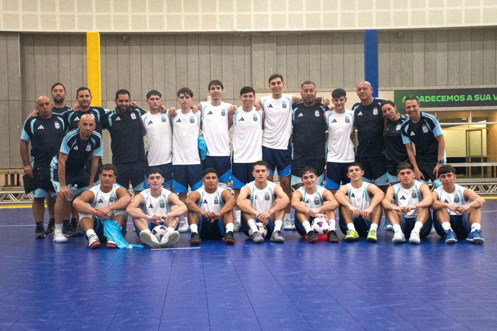 Último entrenamiento antes de los partidos contra Brasil