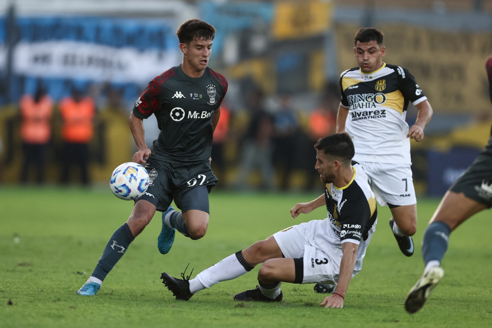Huracán venció a Olimpo 2 - 1 por los 32avos. de final