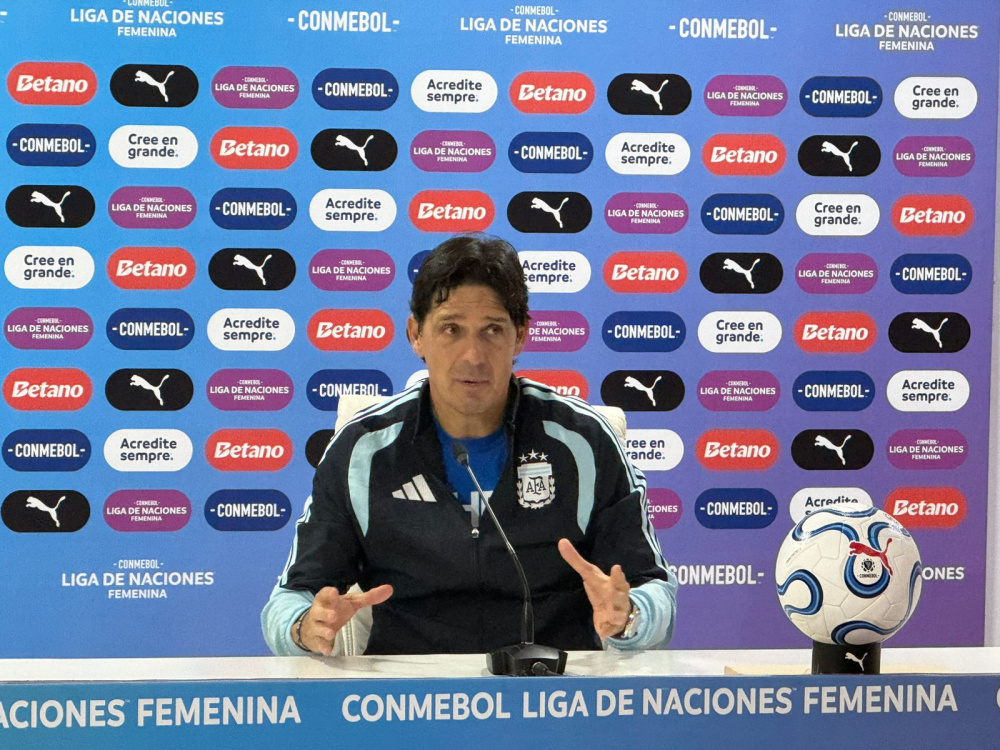 Germán Portanova: “Este grupo de jugadoras se merece ir al Mundial”
