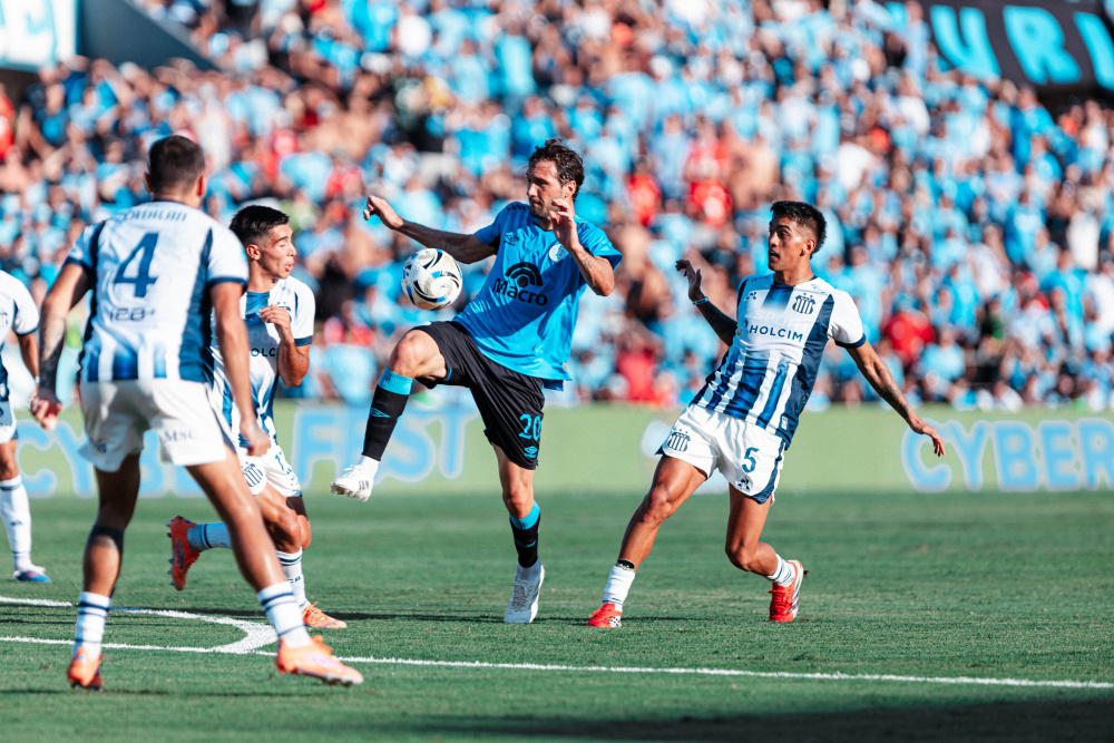 Fútbol en Córdoba: Belgrano ante Talleres
