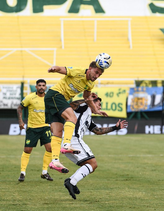 Defensa y Justicia se mide ante Central Córdoba