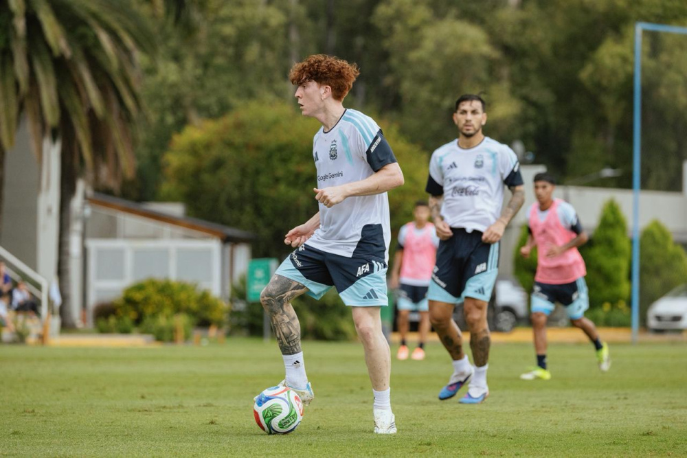 Valentín Barco durante el amistoso de la Selección Argentina ante la Sub 20. (AFA)