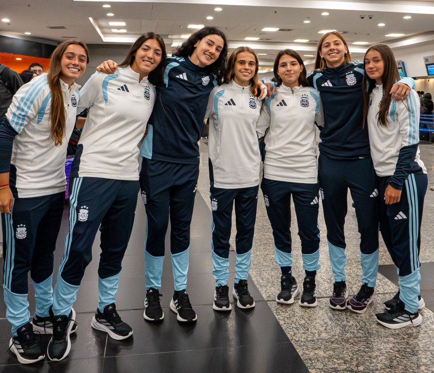 La Selección Femenina Sub 17 llegó a Paraguay para disputar la CONMEBOL 2026