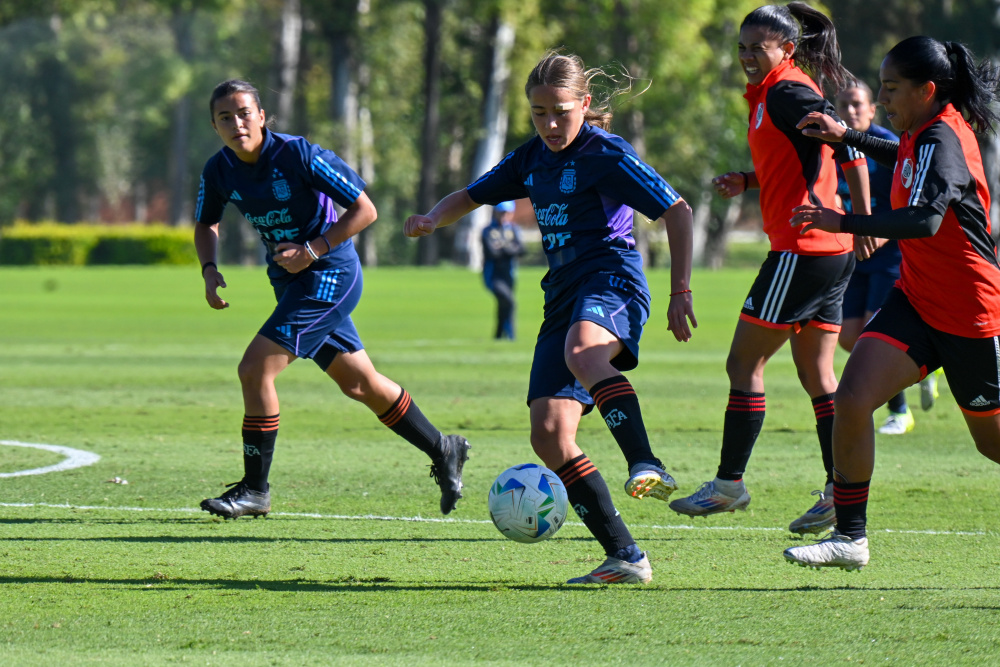 La Sub 17 Femenina realizó un ensayo futbolístico ante River Plate