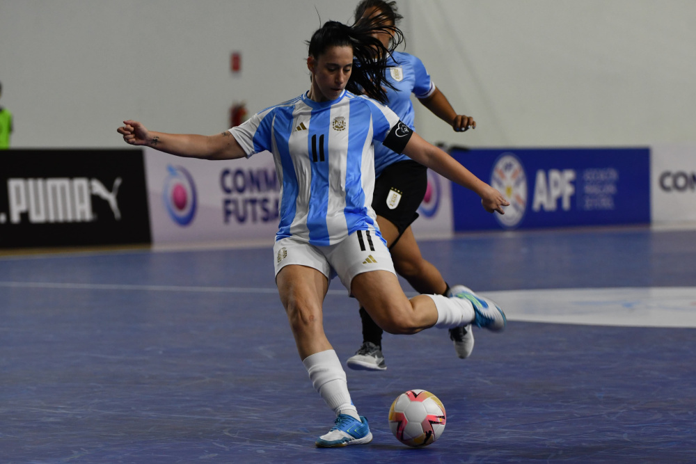 Argentina se impuso 4-1 ante Uruguay por la segunda fecha del Sudamericano de Paraguay