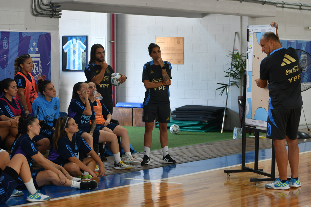 La Selección Femenina de Futsal completó otro microciclo de trabajo