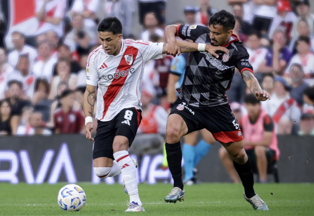 River se impuso ante Barracas Central por 3 a 0