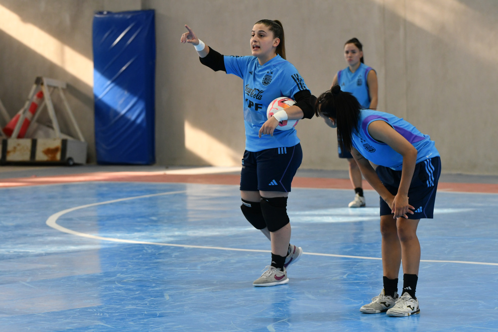 Argentina aprovechó la fecha libre y entrenó de cara al partido con Colombia