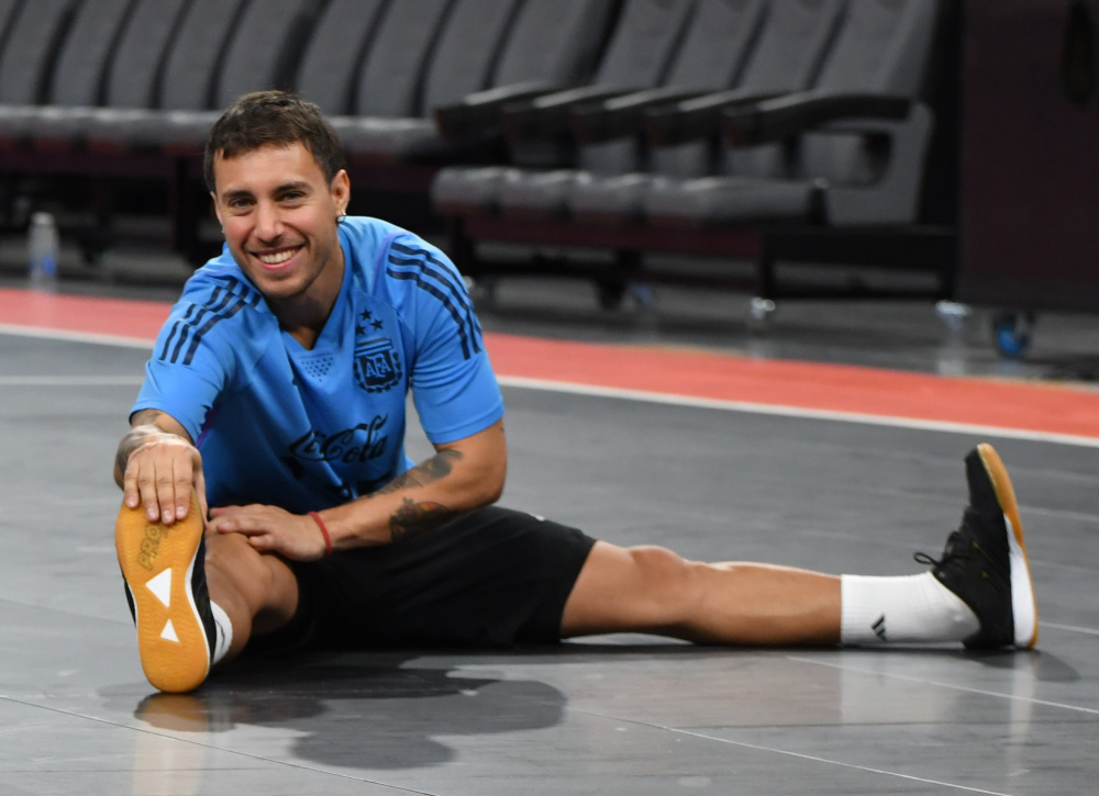 Constantino Vaporaki: "Con Kazajistán espero un partido de alto nivel"