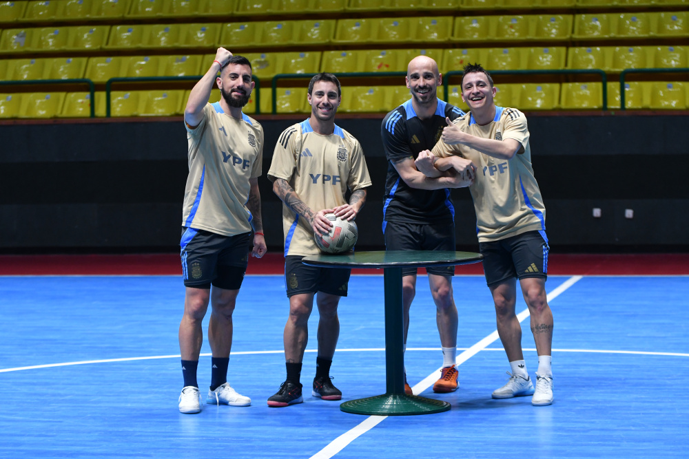 Primera práctica de cara a la final con Brasil