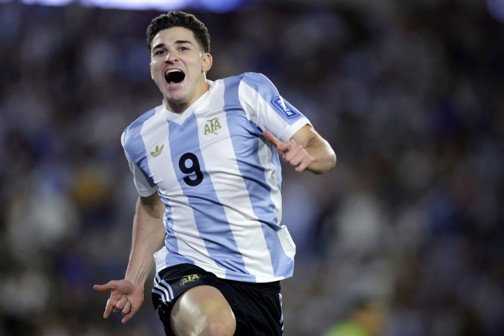 Argentina goleó 4-1 a Brasil con goles de Julián, Enzo, Alexis y Giuliano