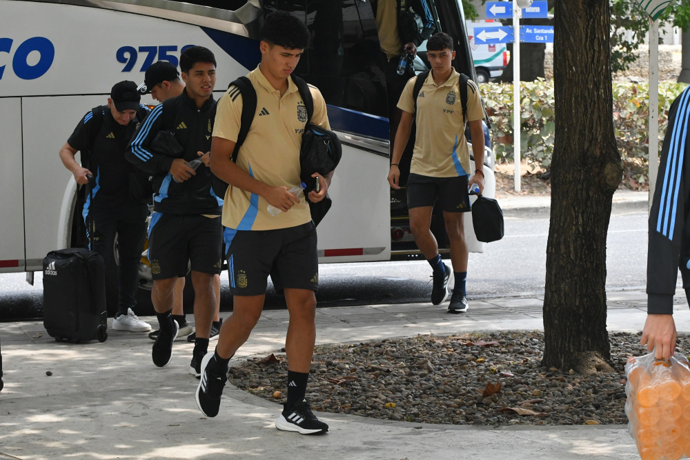 La Selección Sub17 ya se encuentra en Cartagena, donde jugará mañana el último partido de la fase de grupos
